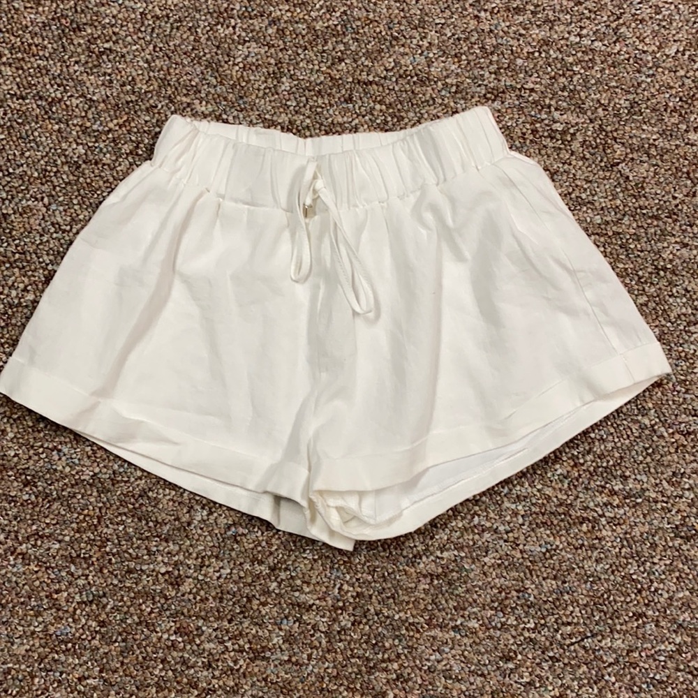 SHEIN Paperbag Drawstring Waist Solid Shorts - Size Small